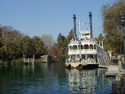 Mark Twain Riverboat<br>Location: <a href="https://www.google.com/maps/search/?api=1&query=33.81182,-117.92062" target="_new">Disneyland</a>